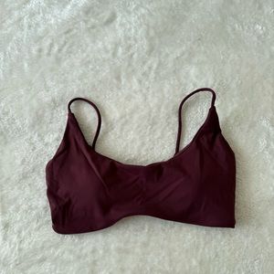 Burgundy Strappy Back Sports Bra Size Small